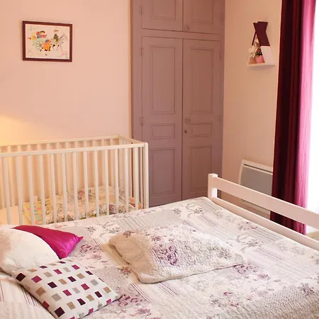 Familial Renove A La Campagne Avec Jardin - Fr-1-489-61 *